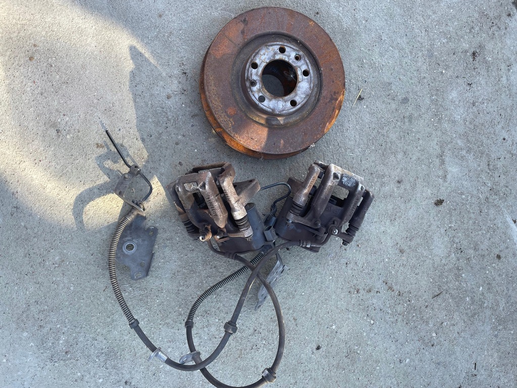 фото №1, Супорти гальмівні диски задня комплект ds7 5008 c5 peugeot citroen комплект задня