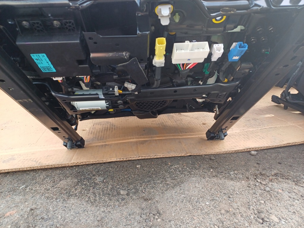 фото №10, Сидіння сидіння заднє сидіння оббивка kia ev6 22r підігрів вентильовані напівшкіра