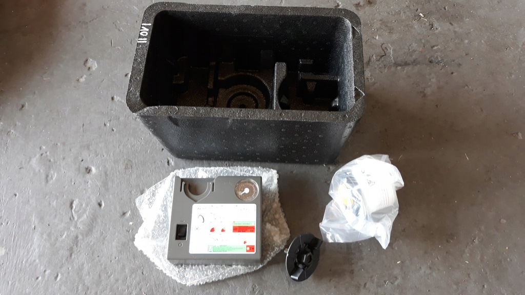 фото №1, Hyundai i10 ii 2013- лоток вкладыш компрессор