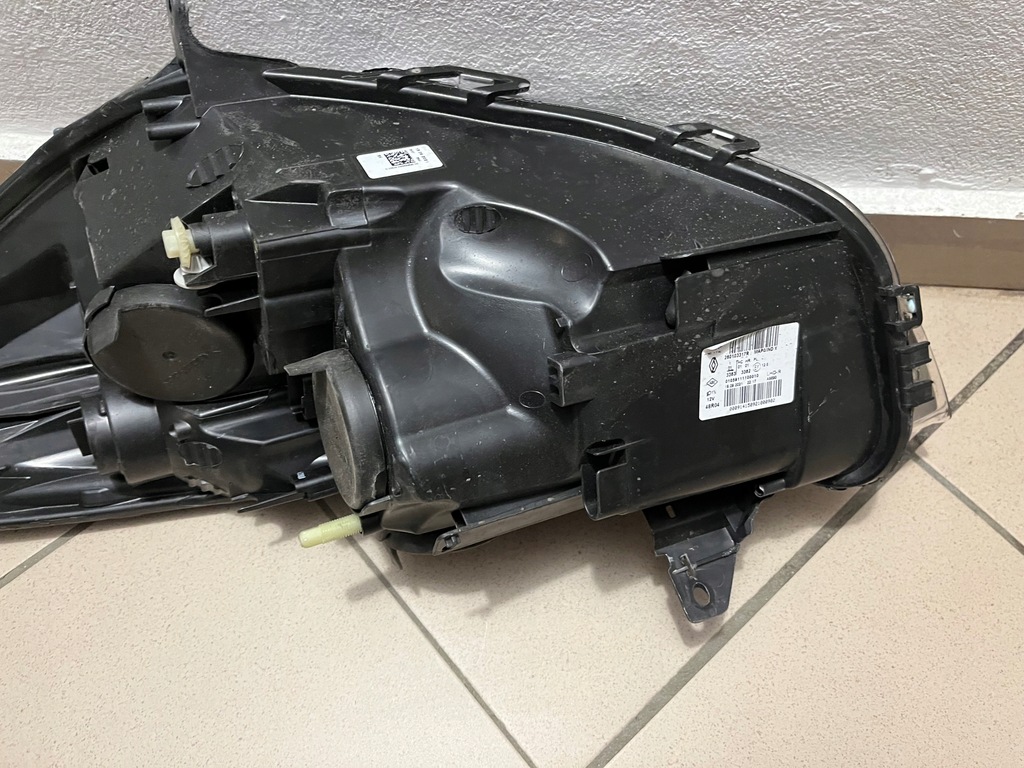фото №13, Лампа передняя перед правая renault clio iv 4 12- 260103317r