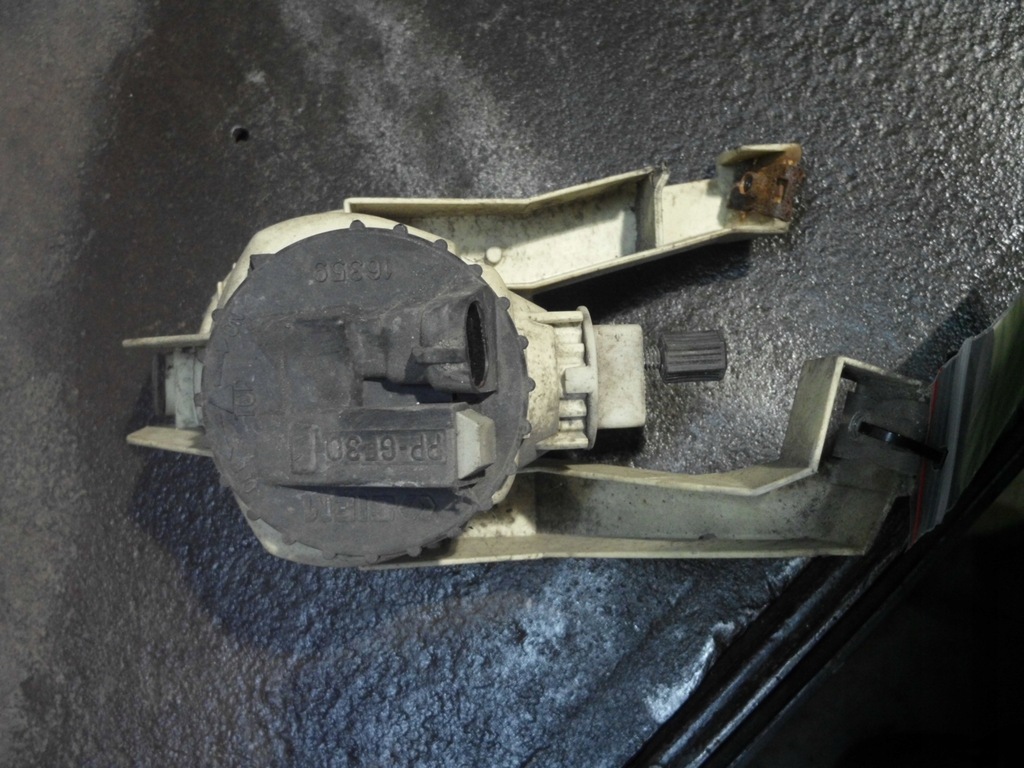 фото №2, Lancia ypsilon y 94-03 противотуманная фара левый elefantiono