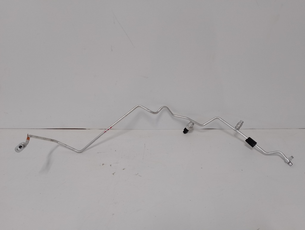 фото №1, Nissan оригінальний номер 924405fn0b шланг кондиціонера