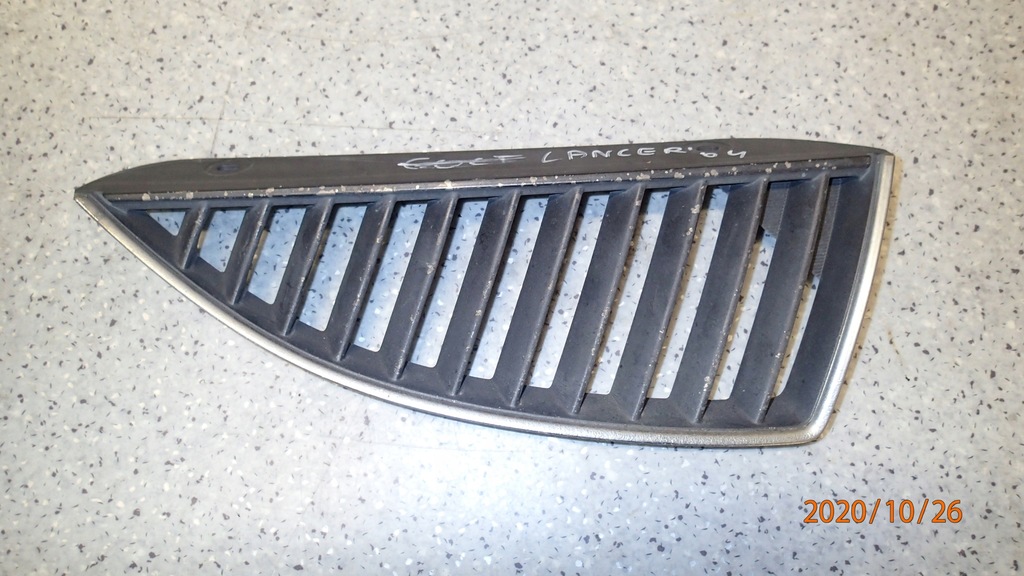 фото №1, Mitsubishi lancer 03-07 решётка радиатора правая