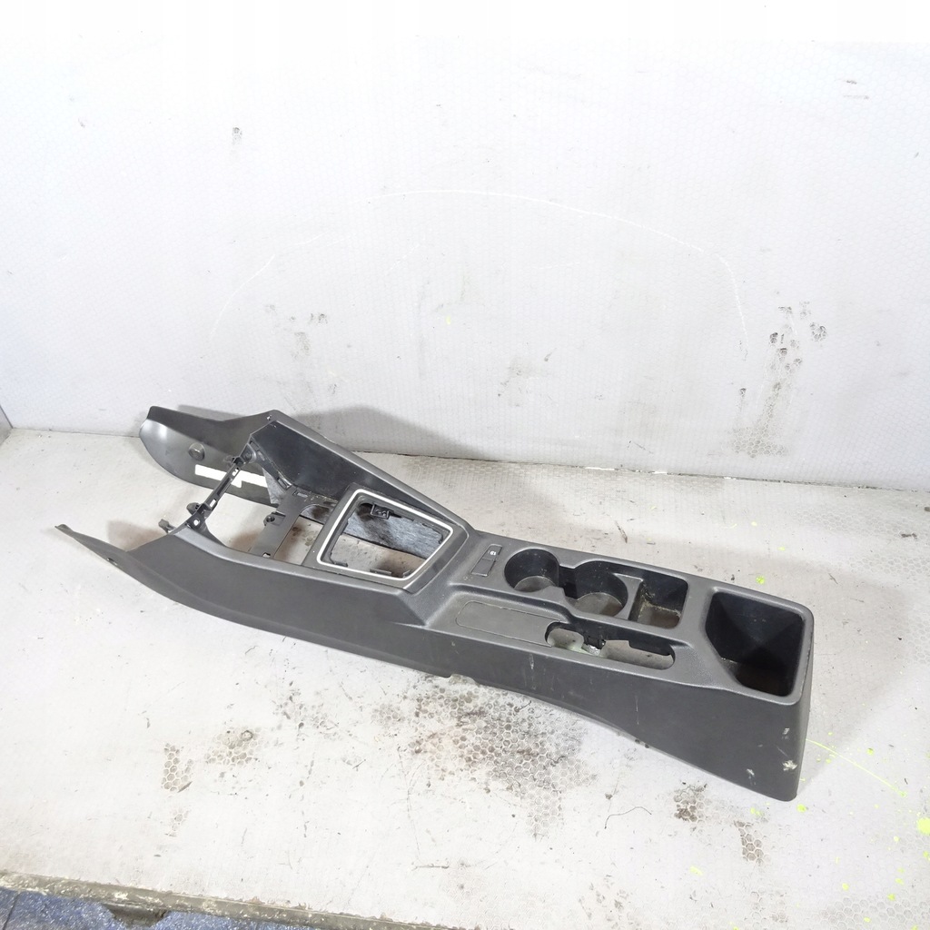 фото №1, Hyundai i20 ii туннель средний