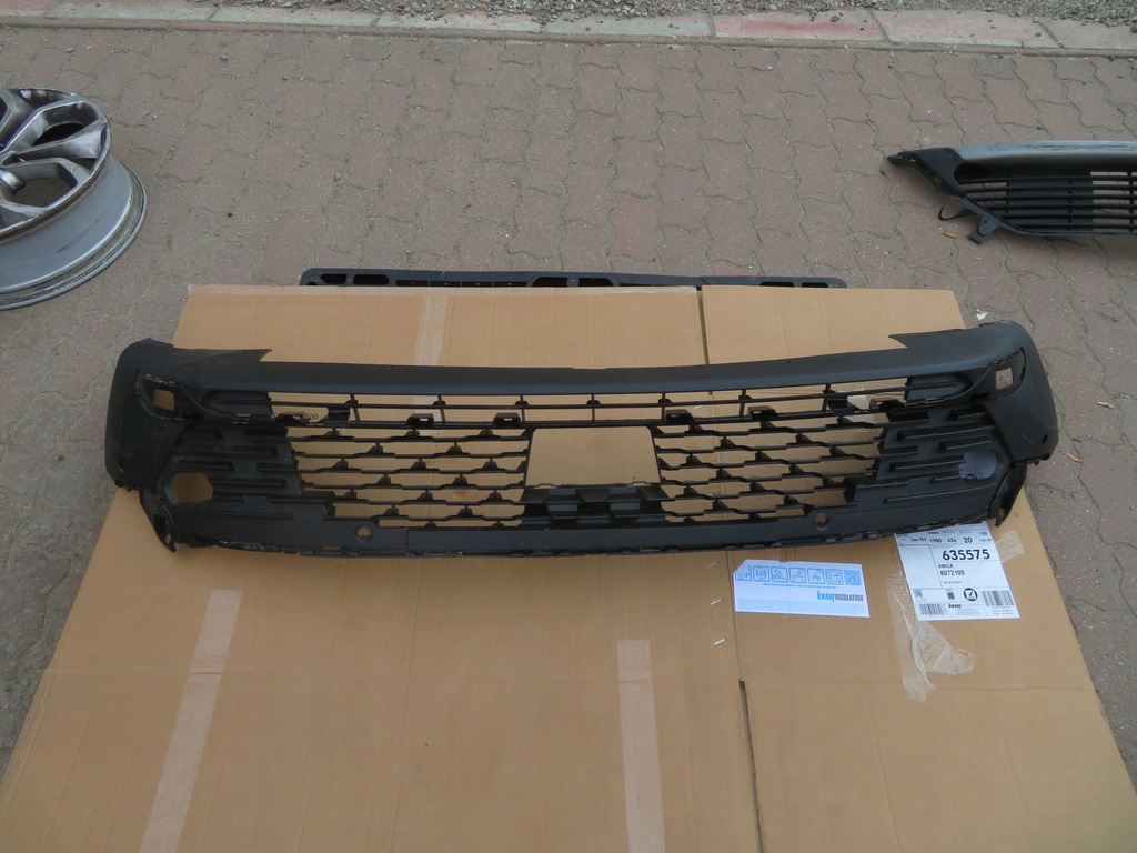 фото №1, Opel mokka b ii накладка бампера перед 9835277680