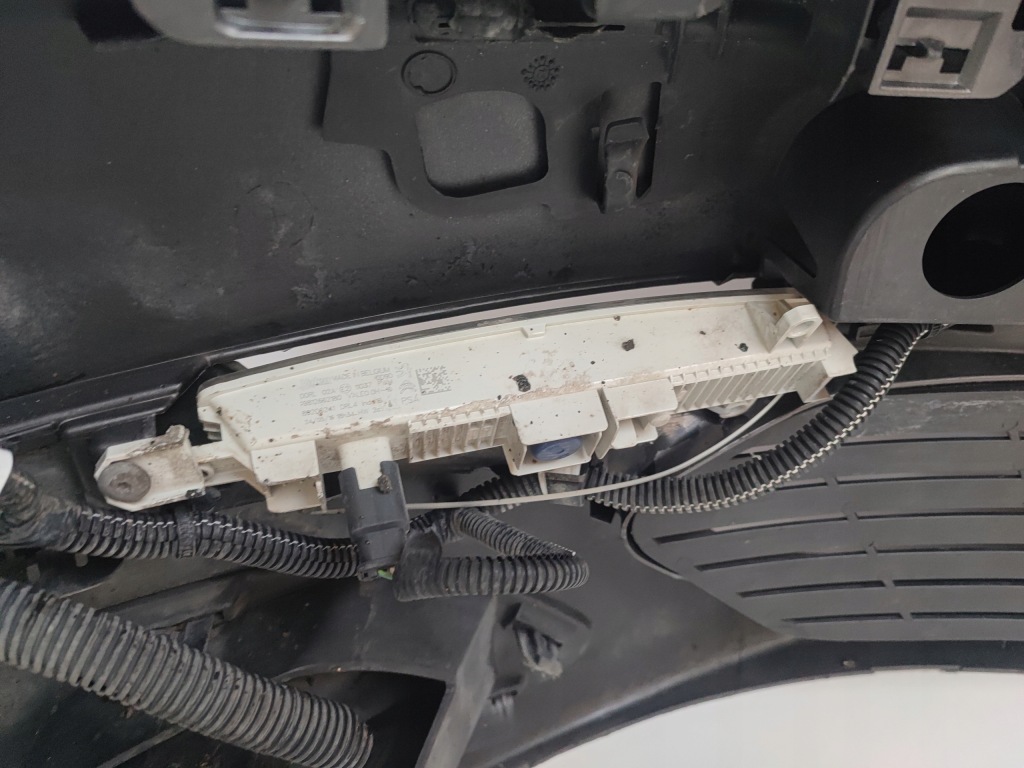 Бампер передний перед peugeot 308 2 t9 led противотуманные фары Недорого