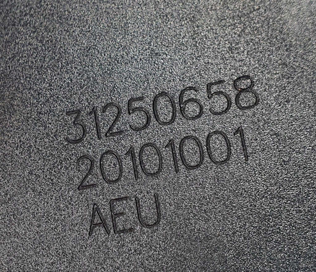 фото №4, Заскочки поперечина безпеки задня volvo v60 31250658