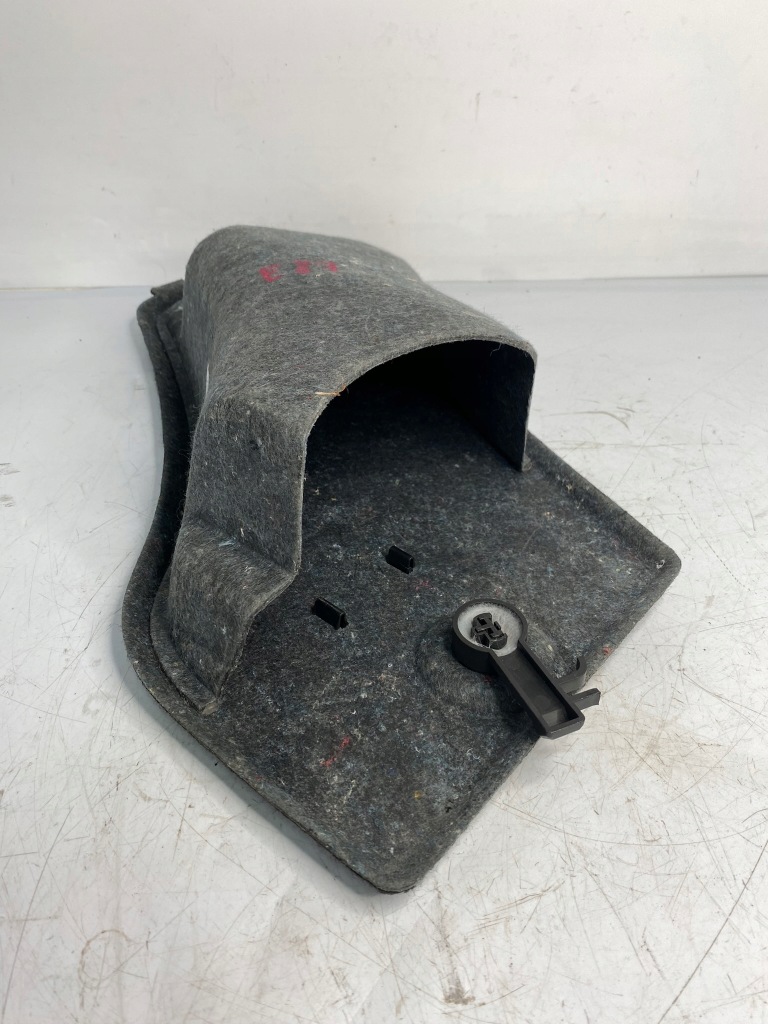 Бардачок аптечка багажника bmw e87 Недорого