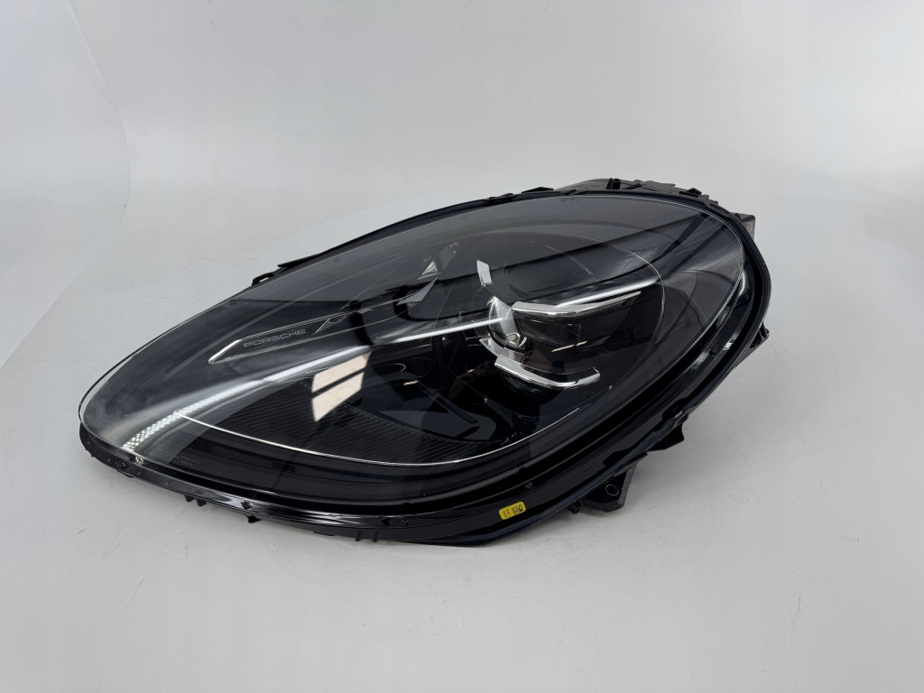 Купити Porsche macan matrix full led фара ліва