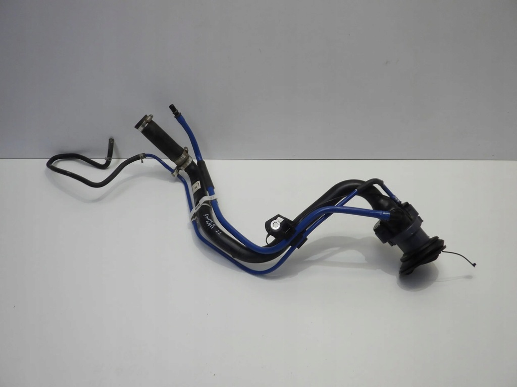 фото №6, Swace toyota corolla e21 труба заливной топлива