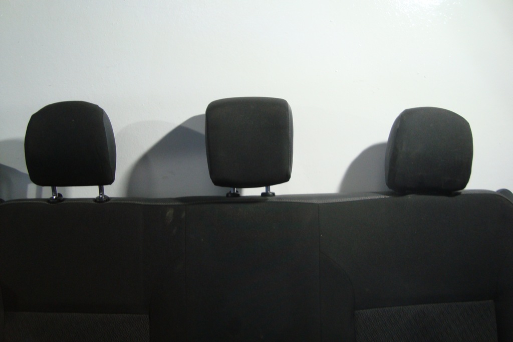 фото №9, Заднее сиденье ремни защёлки кронштейн обшивки dacia duster i 10-17