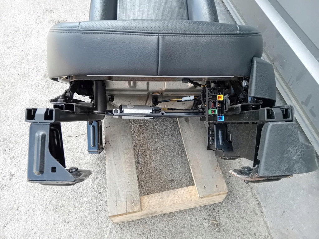 фото №7, Сиденье водителя левый перед с подогревом ford c-max mk1