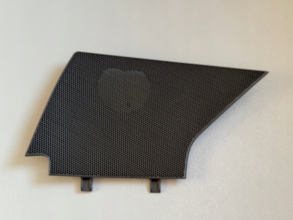 фото №1, Audi a3 8v sedan sportback захист динаміка двері правий задня 8v4035794