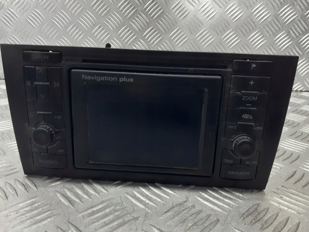 фото №1, Радио заводской audi a6 c5 1.8 4b0035192e