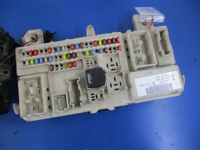 фото №7, Ford focus mk2 коробка модуль bsi 4m5t14a073bh 5m5t14k733