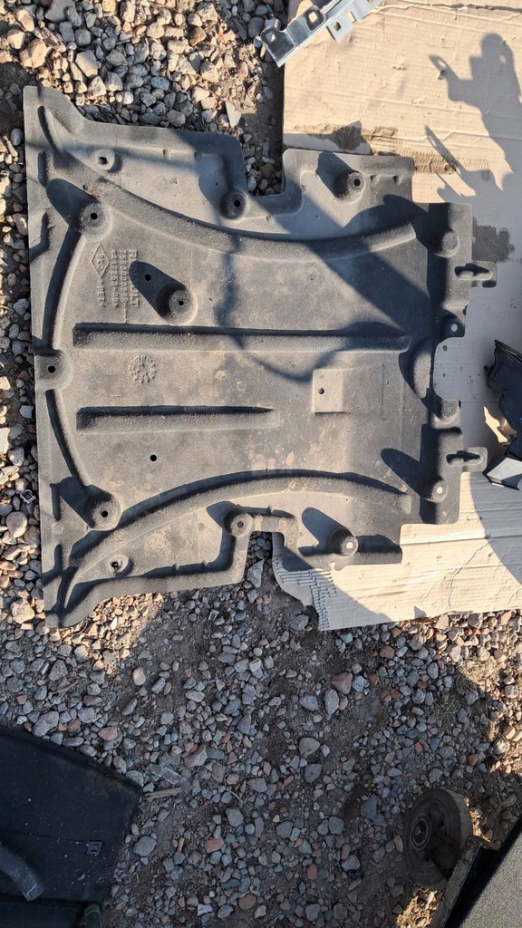 фото №1, Renault megane v e tech плита нижняя защита двигателя 758303399r