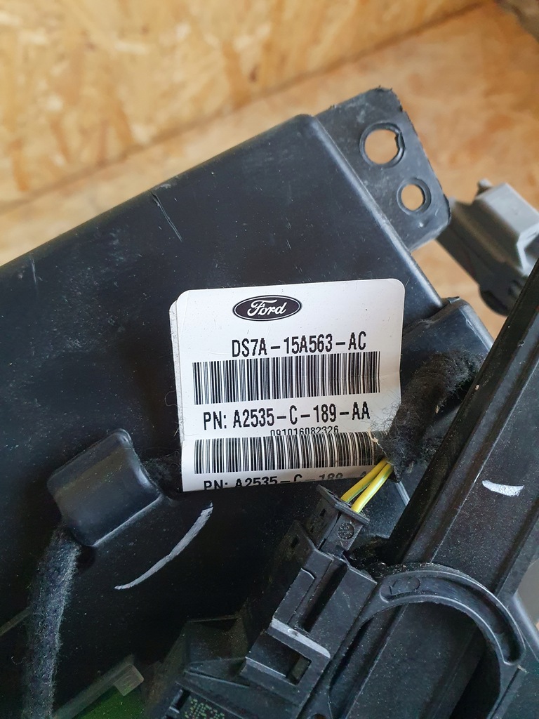 фото №7, Ford fusion mk5 usa бардачок консолі пасажира