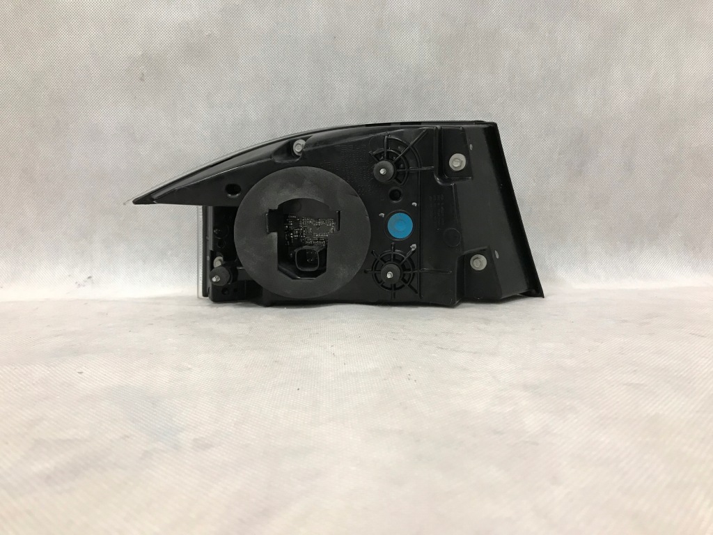 фото №3, Tesla model s лампа задня права led europa