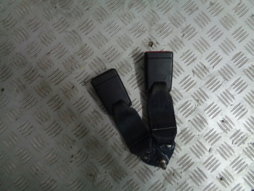 фото №1, Dacia sandero ii lift 2019 клипса ремней задняя задняя 878170958r