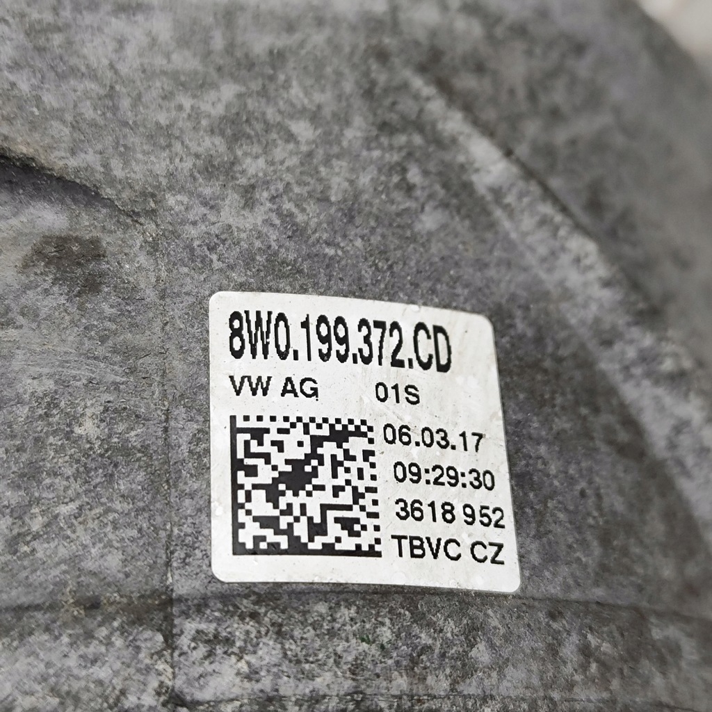 фото №6, Audi a4 allroad b9 2017 права сторона кронштейн / кронштейн двигуна