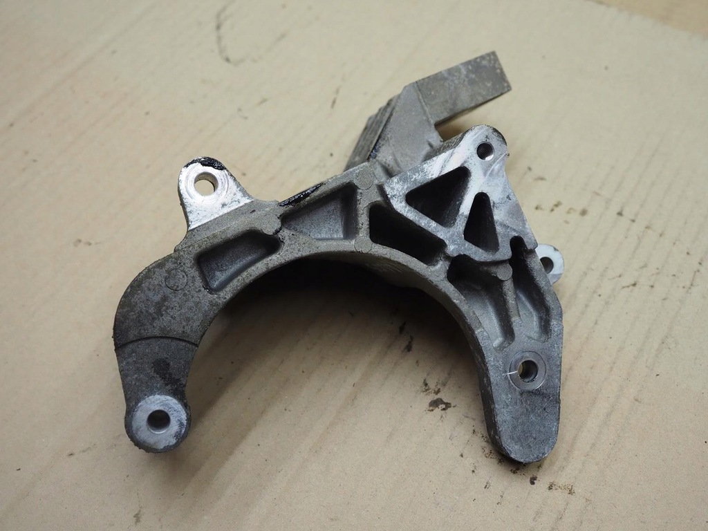 фото №15, Aveo kalos 1.2 8v b12s1 s-tec кронштейн генератора