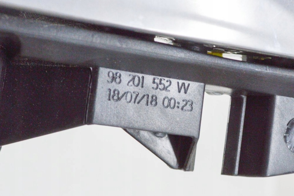 фото №6, Opel vauxhall grandland x передня права внутрішня ручка відкривання 98201