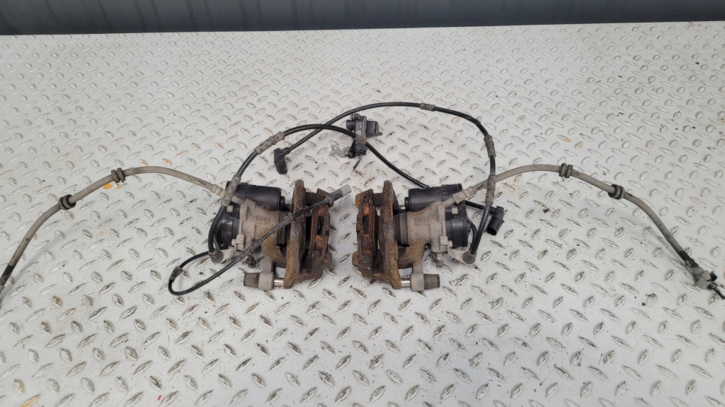 фото №1, Bmw 2 f46 f45 2.0d 4x4 супорт лівий 6880380