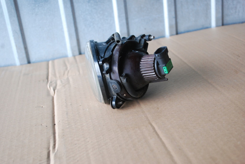 фото №11, Протитуманна фара правий перед audi a8 d3 przed liftem