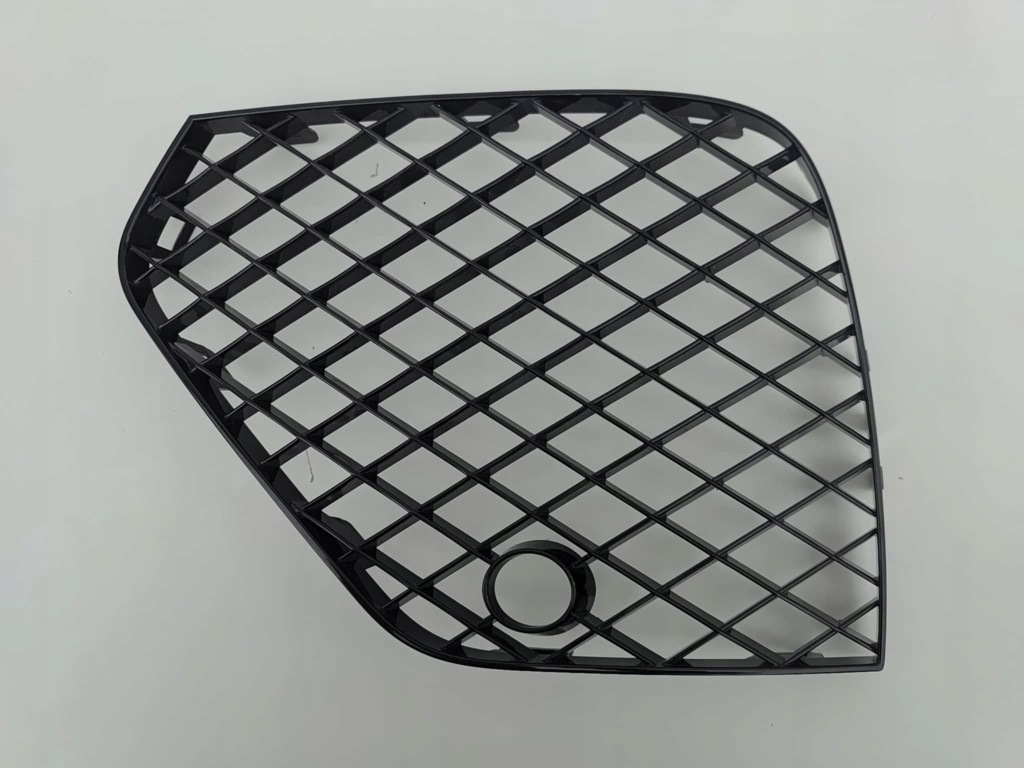 Купити Bentley bentayga рестайлінг  решітка решітка радіатора бампера ліва 6722