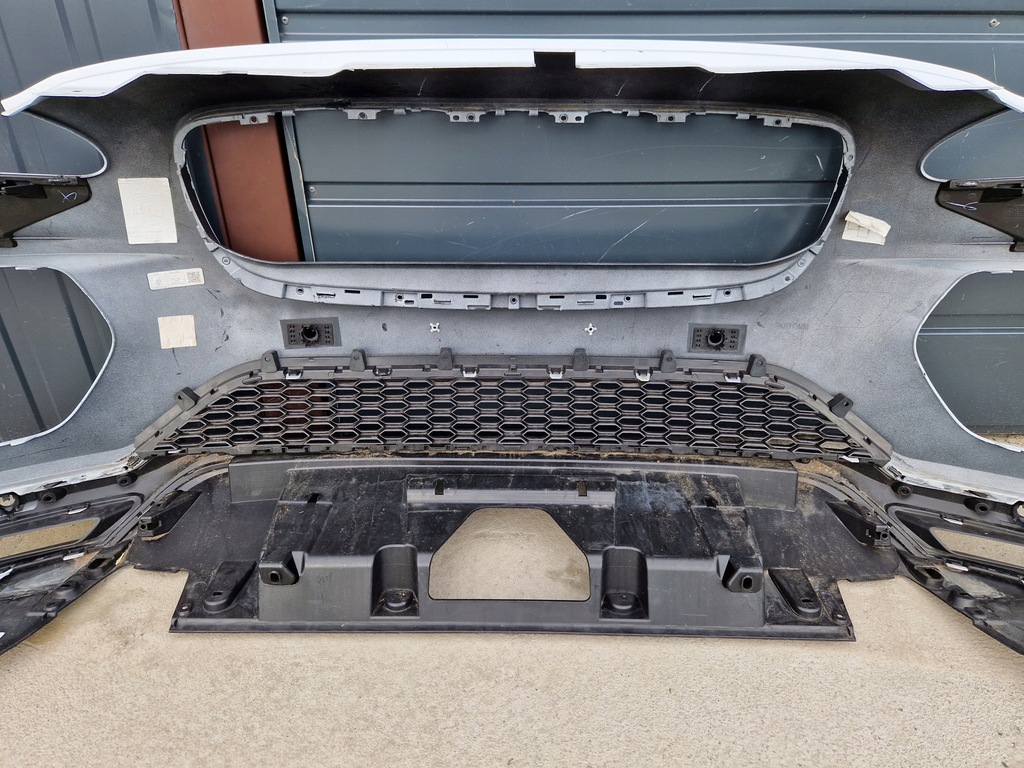 фото №7, Jaguar e-pace r-dynamic 2017- бампер перед