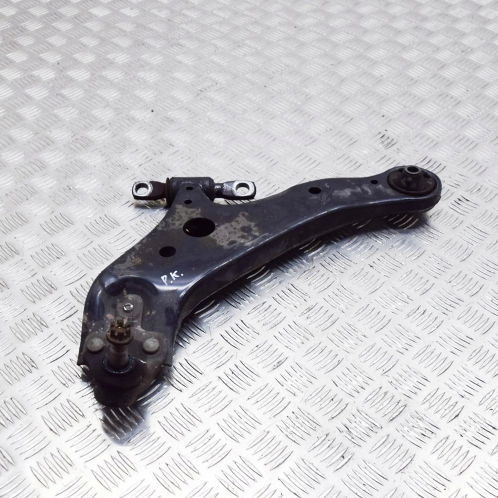 фото №2, Lexus rx 450h 2018 левая сторона нижний рычаг передний