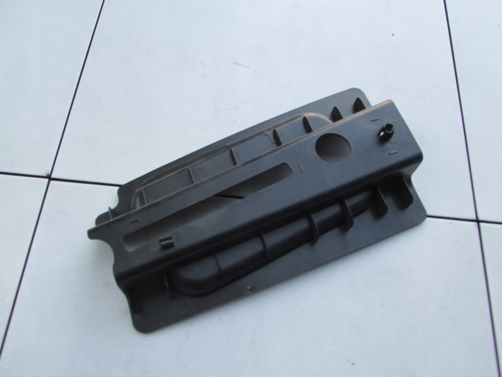 Накладка направляющая поперечина безопасности перед kuga mk1 2008-2012 год Доставка