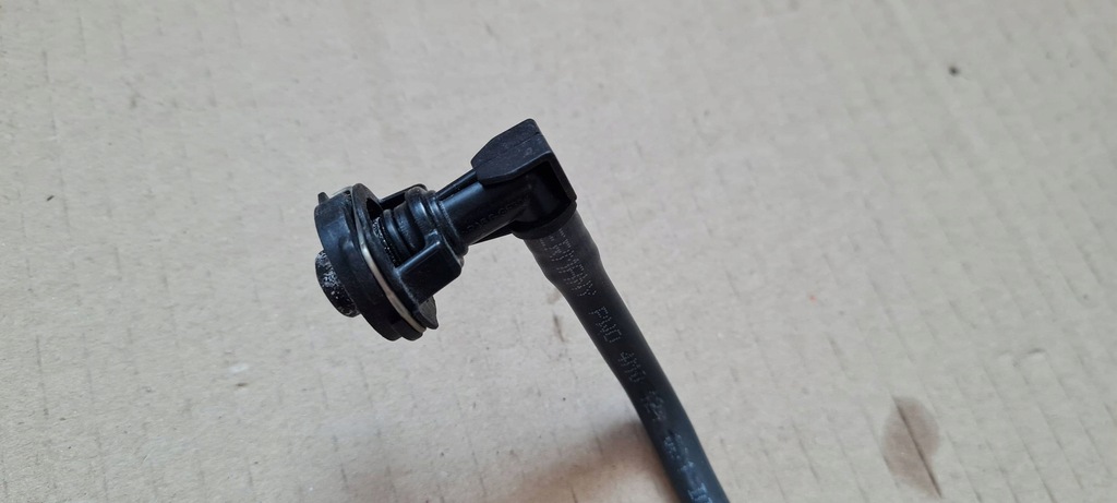 фото №5, Sq8 4m rsq8 шланг трубка wody 4.0 tfsi 4m0121081dd sq7 4m