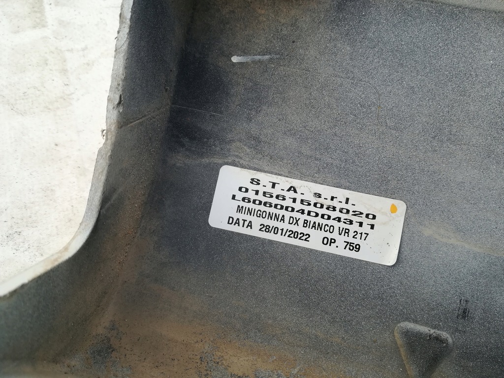 фото №4, Alfa romeo stelvio молдинг поріг права veloce