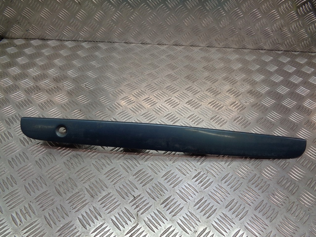 фото №1, Накладка кришки багажника mazda premacy 20q