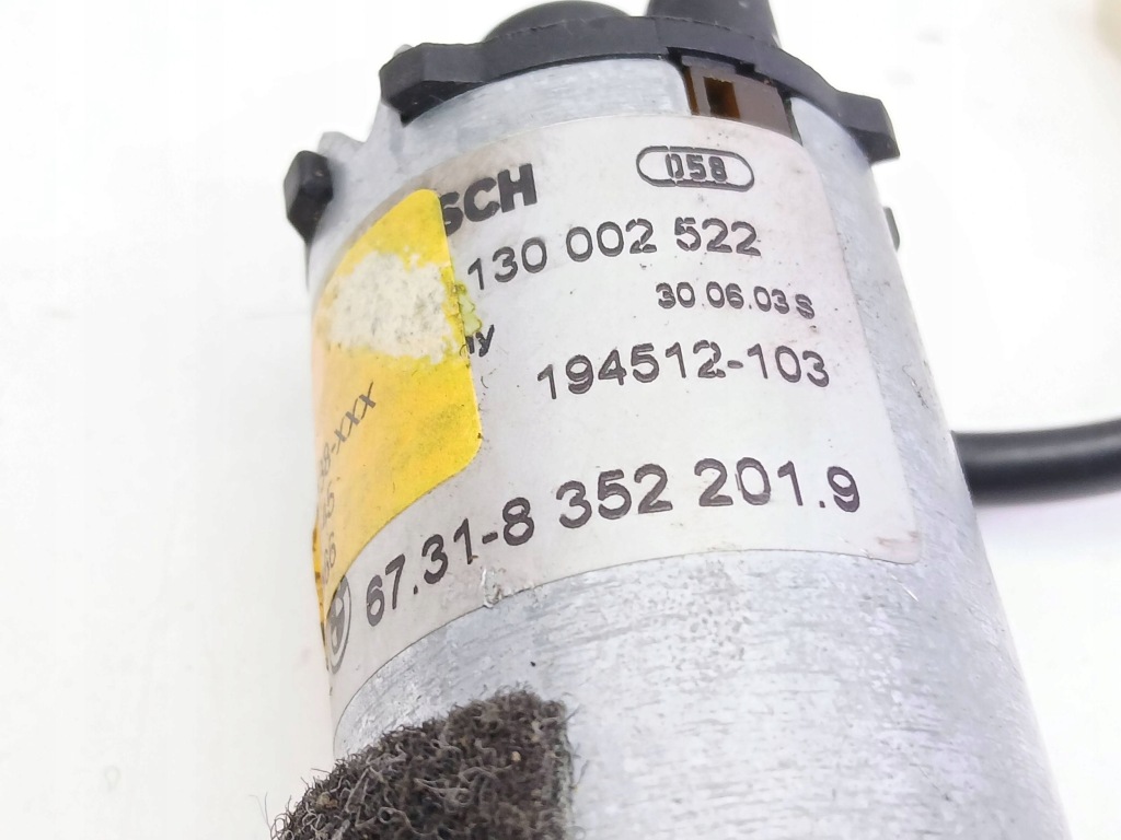 Моторчик сидіння перед сторона права bmw 5 e39 8352201 Зі Шроту