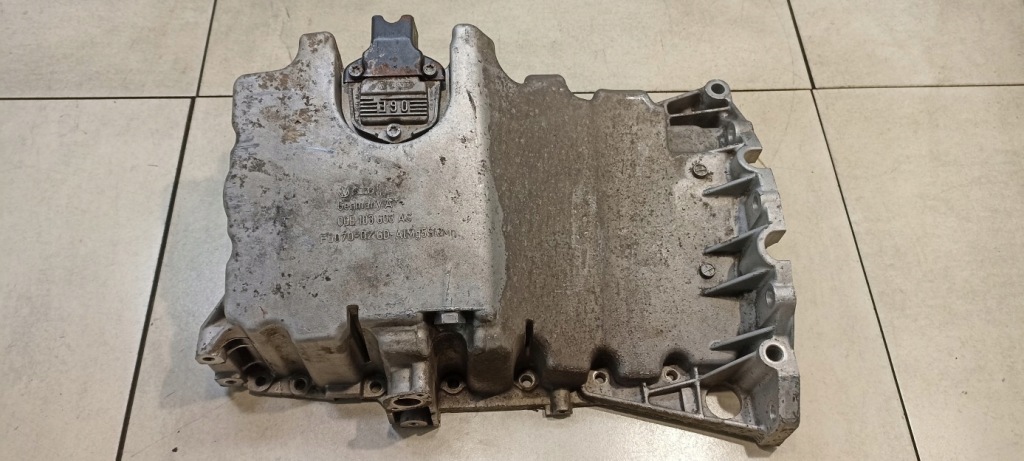 Купити Піддон масляна audi a6 c6 2.0 tfsi 06b103603as
