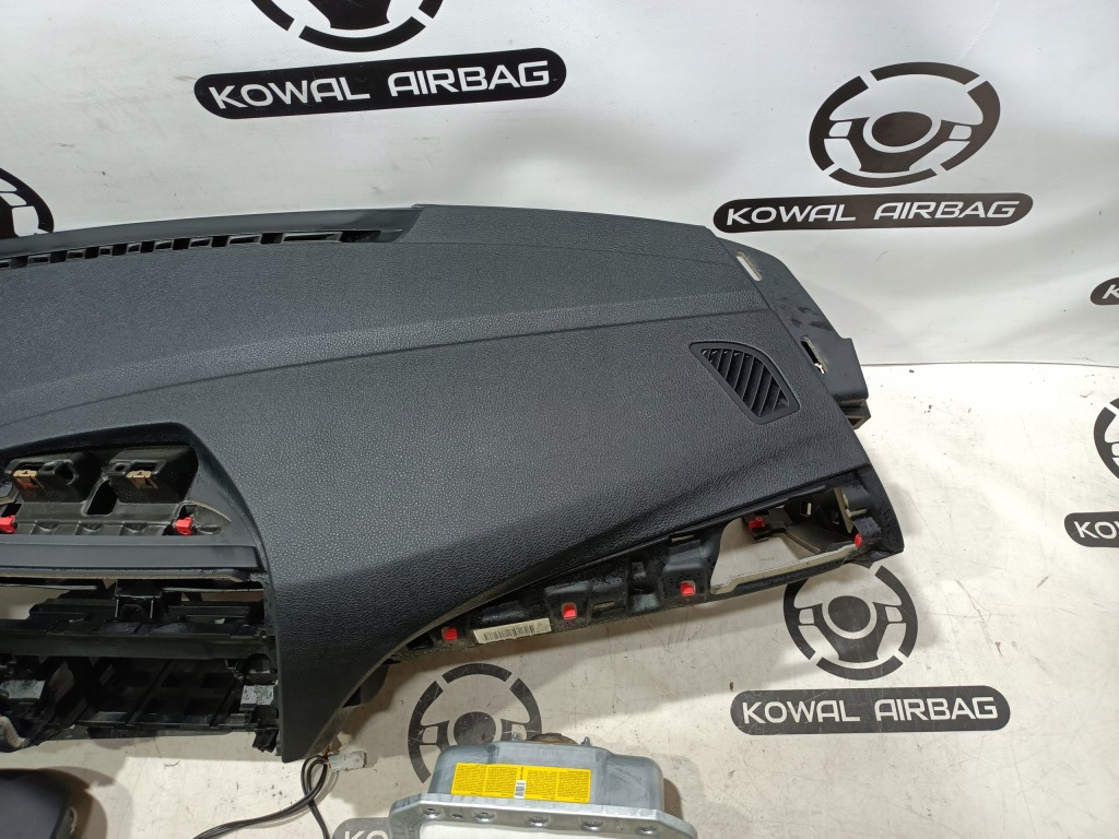 фото №6, Bmw 1 f20 f21 navi панель приладів консоль подушка безпеки подушки безпеки натягувачі