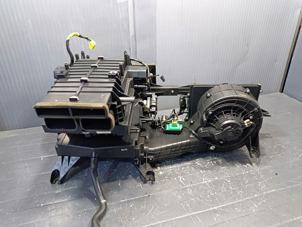 фото №4, Tesla motors model s обігрівач