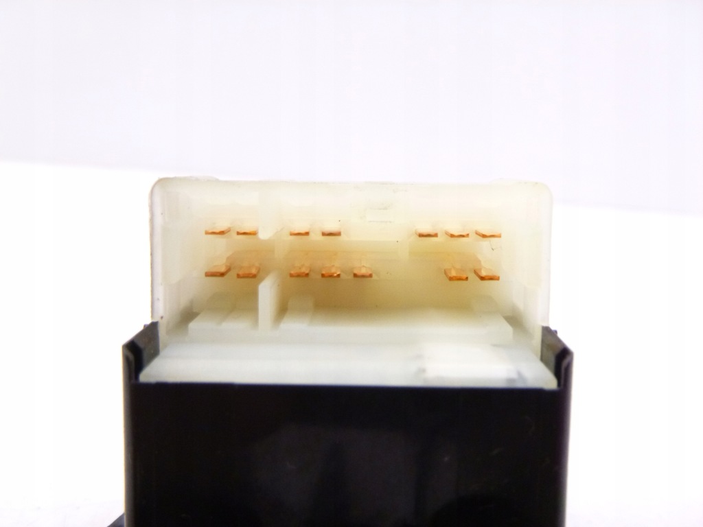 фото №12, Переключатель окон стекло левый перед nissan almera n16 2000-