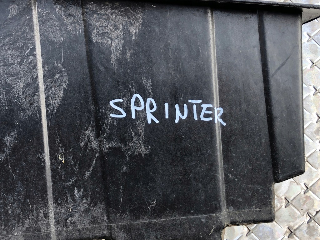 Корпус акумулятор mercedes sprinter a9066200131 Недорого