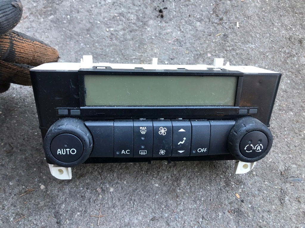 фото №1, Renault laguna 2 ii панель обдув 8200487008