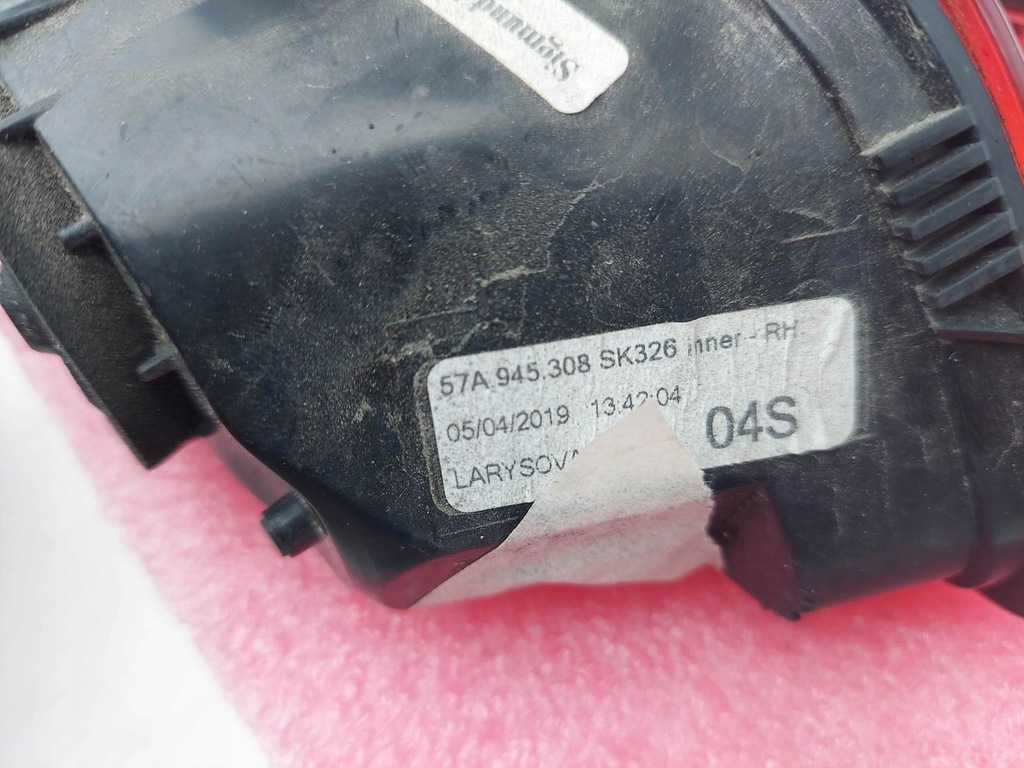 фото №7, Skoda karoq 57a лампа левая правая задняя w крышка led