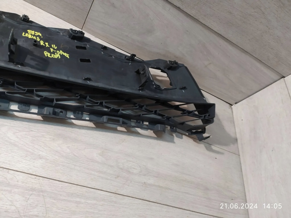 фото №10, 8954. lexus rx iv f-sport решётка средняя бампер перед 53155-48060