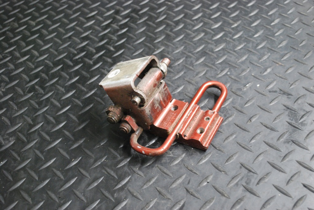 фото №1, Петля двері правий задня audi a6 c6 8e0833412