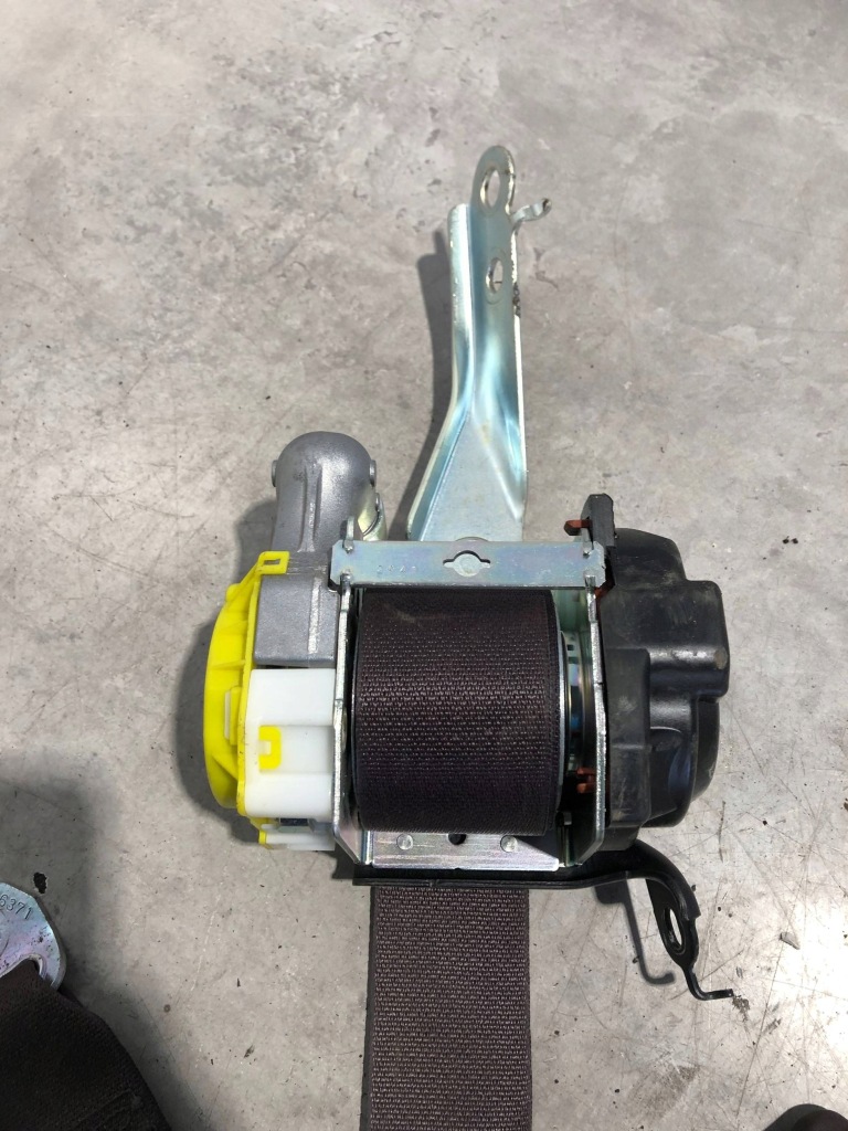 фото №2, Задний pas безопасности lexus rx 450h 7x1780p