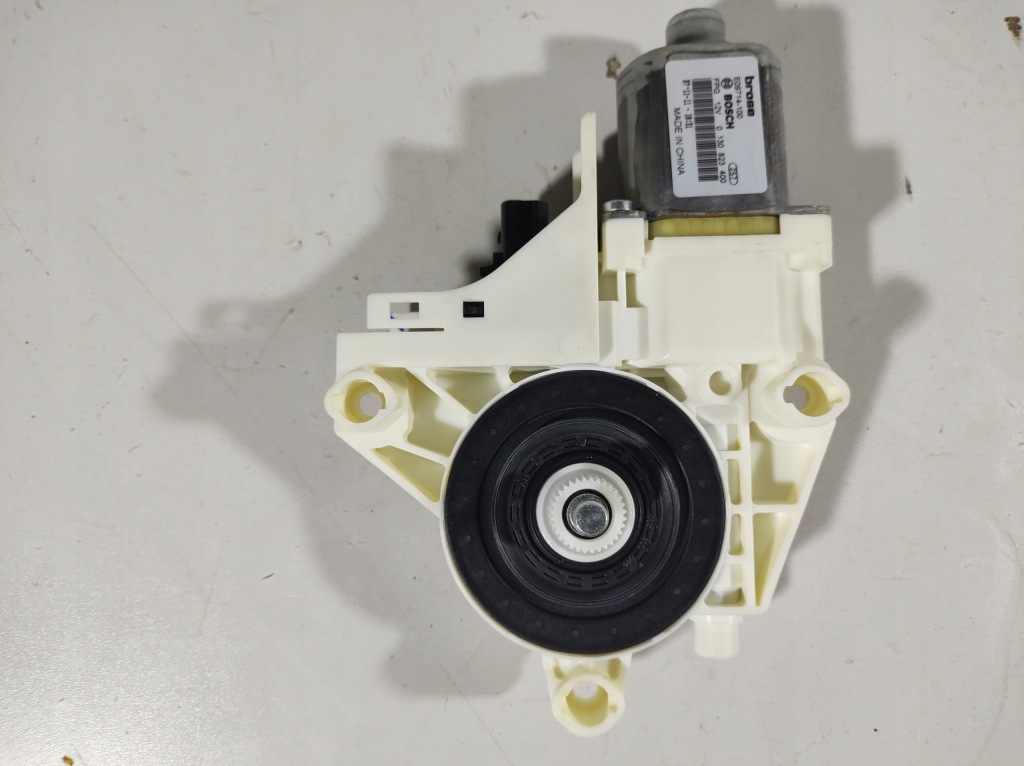 фото №3, Jeep compass 17r- моторчик вікон правий задня