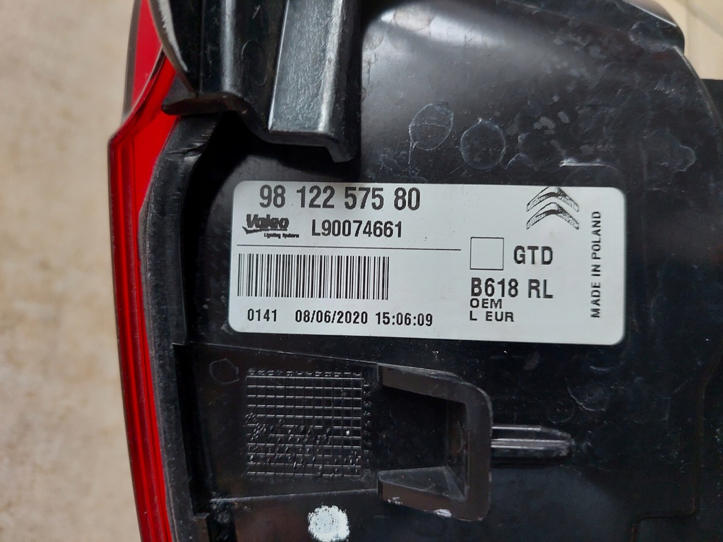 фото №7, Левая лампа задняя --- citroen c3 iii - 2016