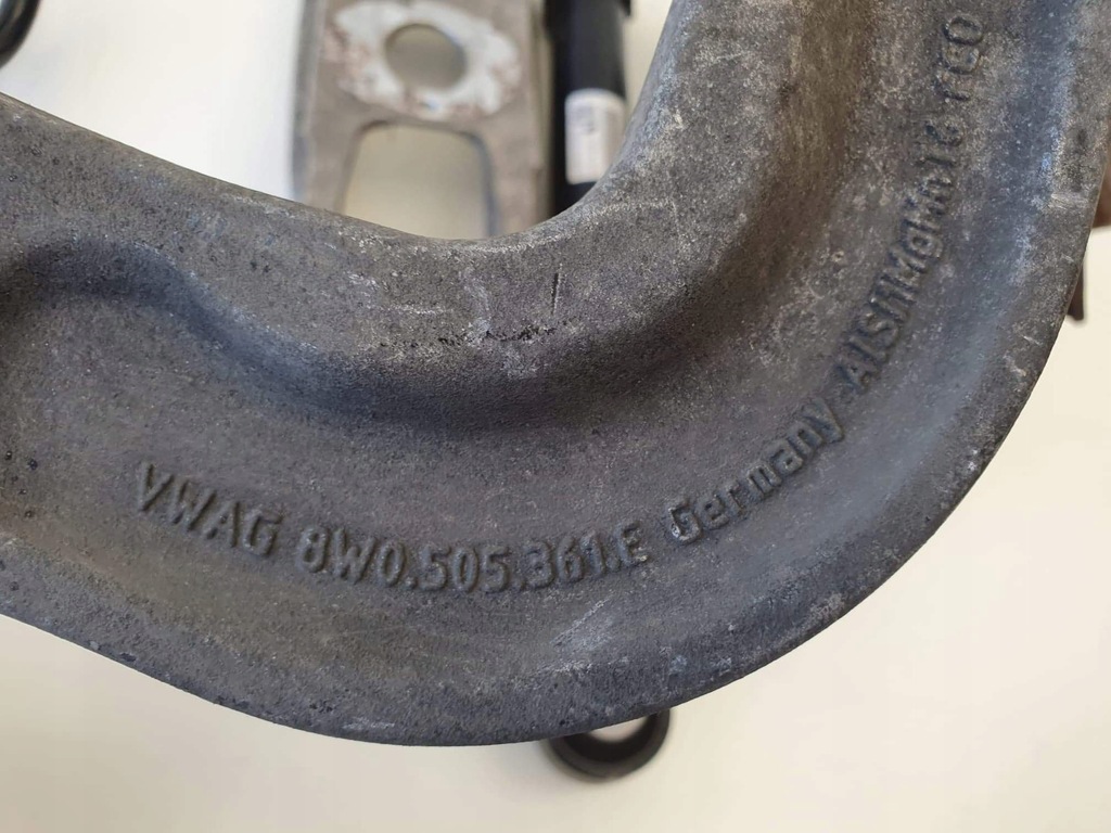 фото №5, Audi a4 b9 пружина важіль поворотний кулак амортизатор