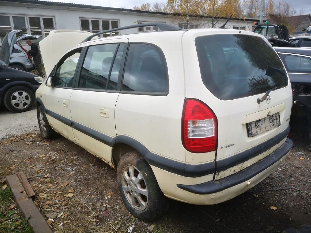 фото №9, Opel zafira коробка предохранителей 2003 1.6l 90560119